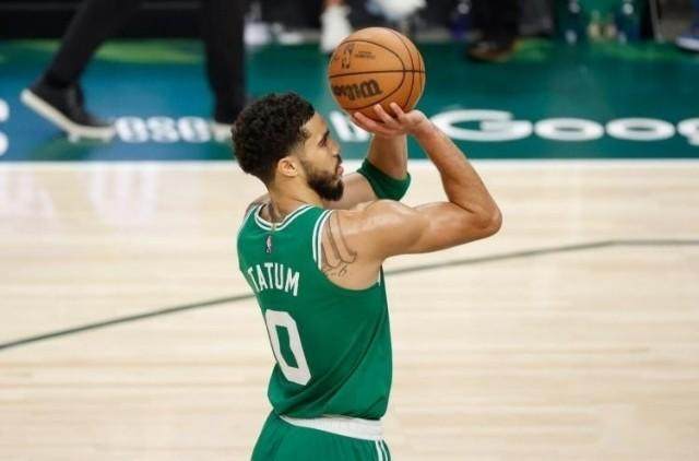穆古鲁扎重要时刻领先优势明显，独行侠带队取胜！